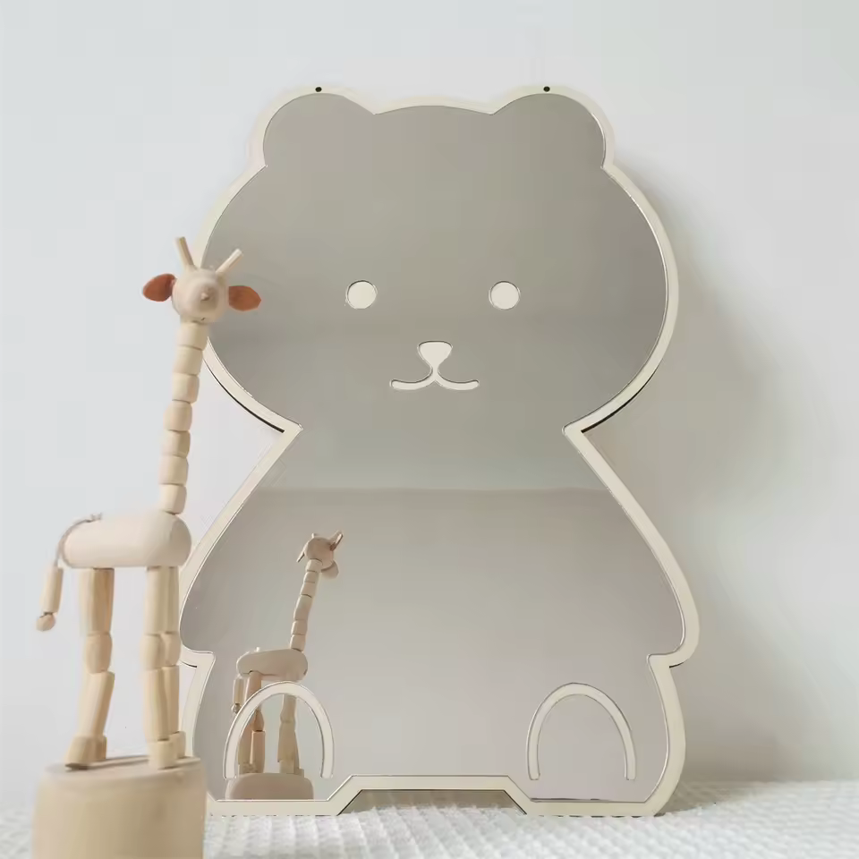 Miroir décoratif en forme d'ours et de lapin